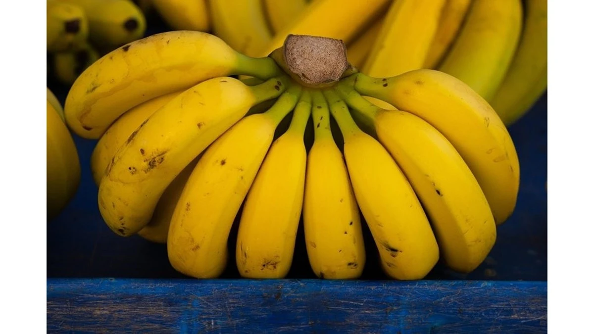 Dlaczego jesz śniadanie źle? Specjalistka od żywienia wyjaśnia, dlaczego nigdy nie powinieneś jeść bananów na pusty żołądek