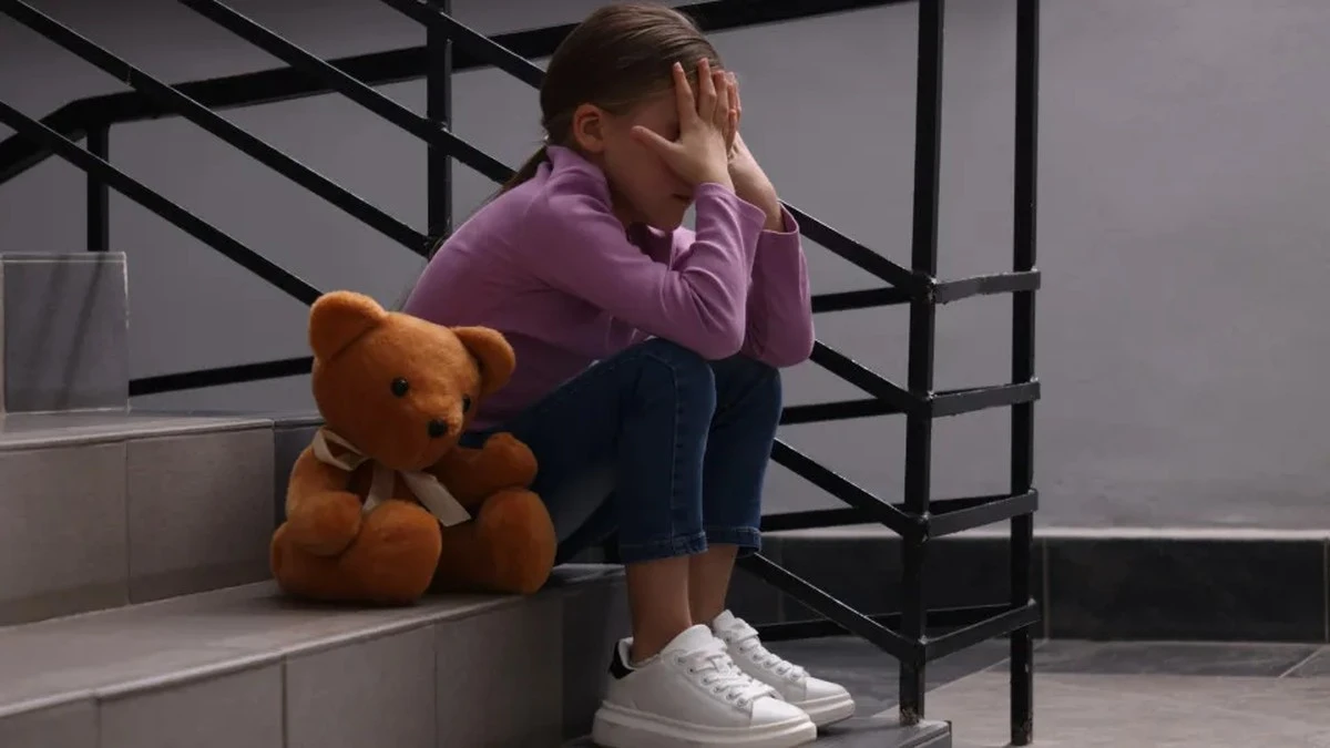 Pierwsze sygnały przemocy w żłobkach: sygnalista ujawnia "niewidzialne" oznaki