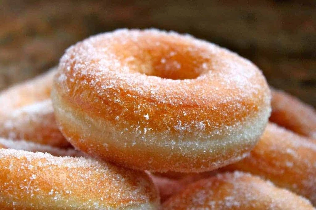paczkiidealniel-extra-1.webp Pączki idealnie lekkie, na wodzie: sekret babcinego smaku bez jajek i mleka - image 1