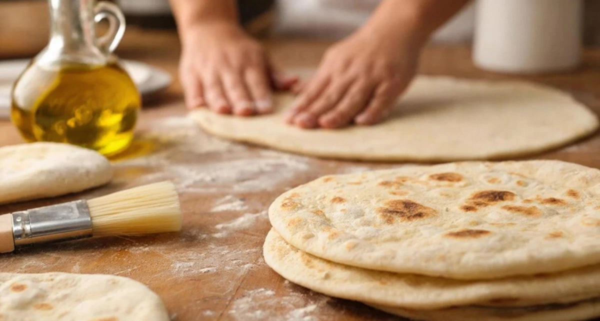 Gorąca woda i mąka: sekret domowego lavash, który bije na głowę ten ze sklepu