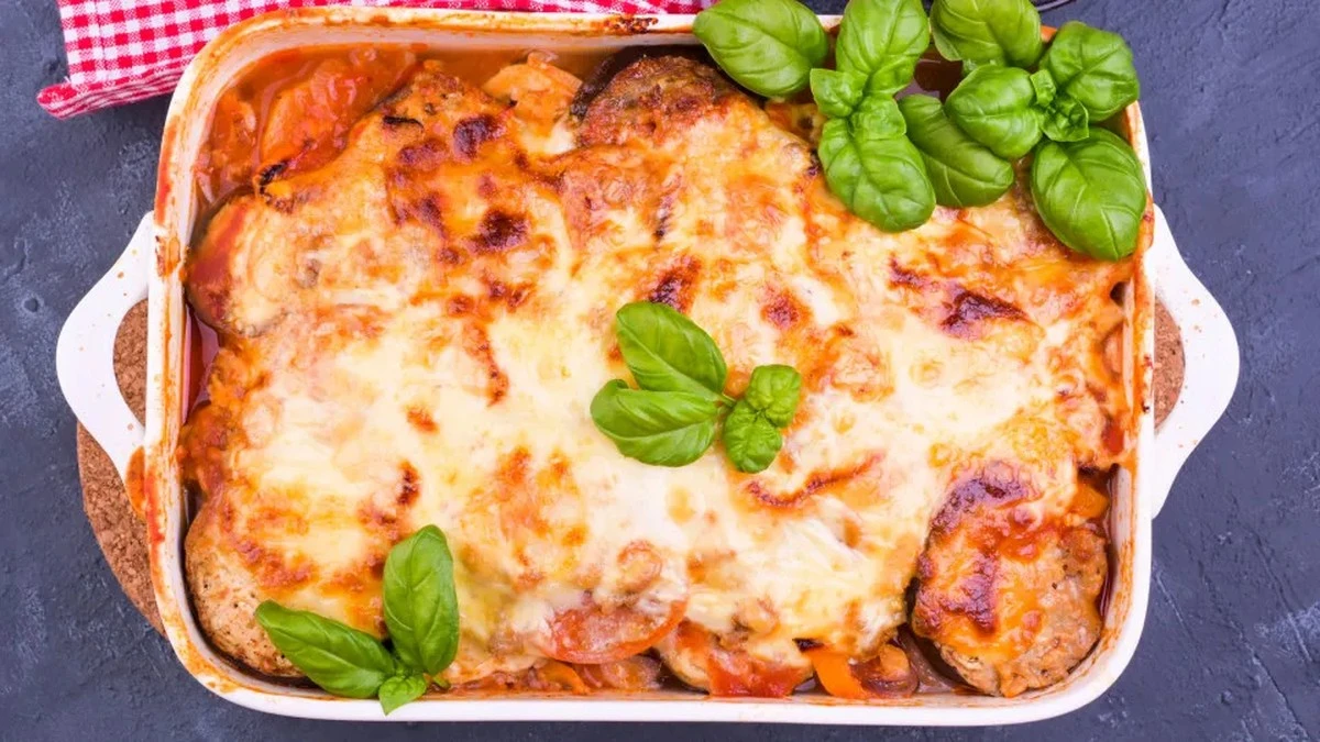 Leniwa rolada z bakłażana i mięsa: Twój nowy comfort food na deszczowe dni