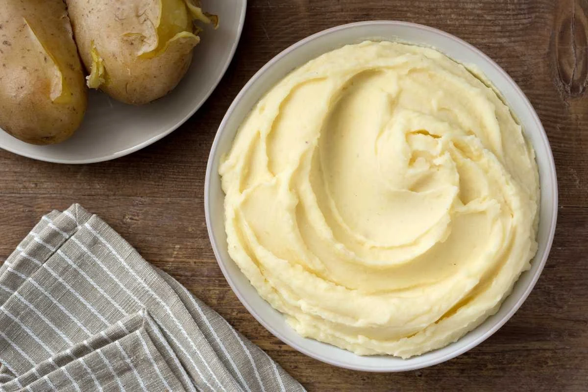 zapomnijogotowa-extra-1.webp Zapomnij o gotowaniu ziemniaków na puree. Ten prosty trik robią wszyscy sprytni kucharze. - image 1