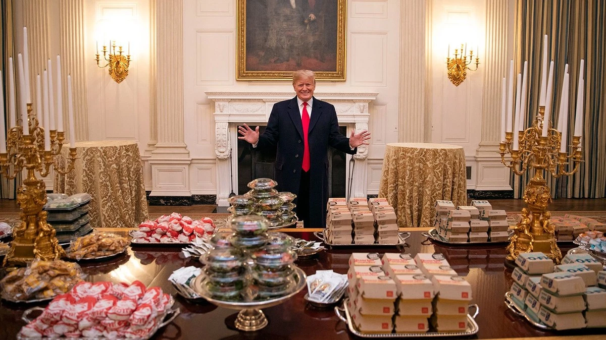 cosiestanieztwo-extra-1.webp Co się stanie z Twoim ciałem, jeśli zaczniesz jeść jak Donald Trump? - image 1