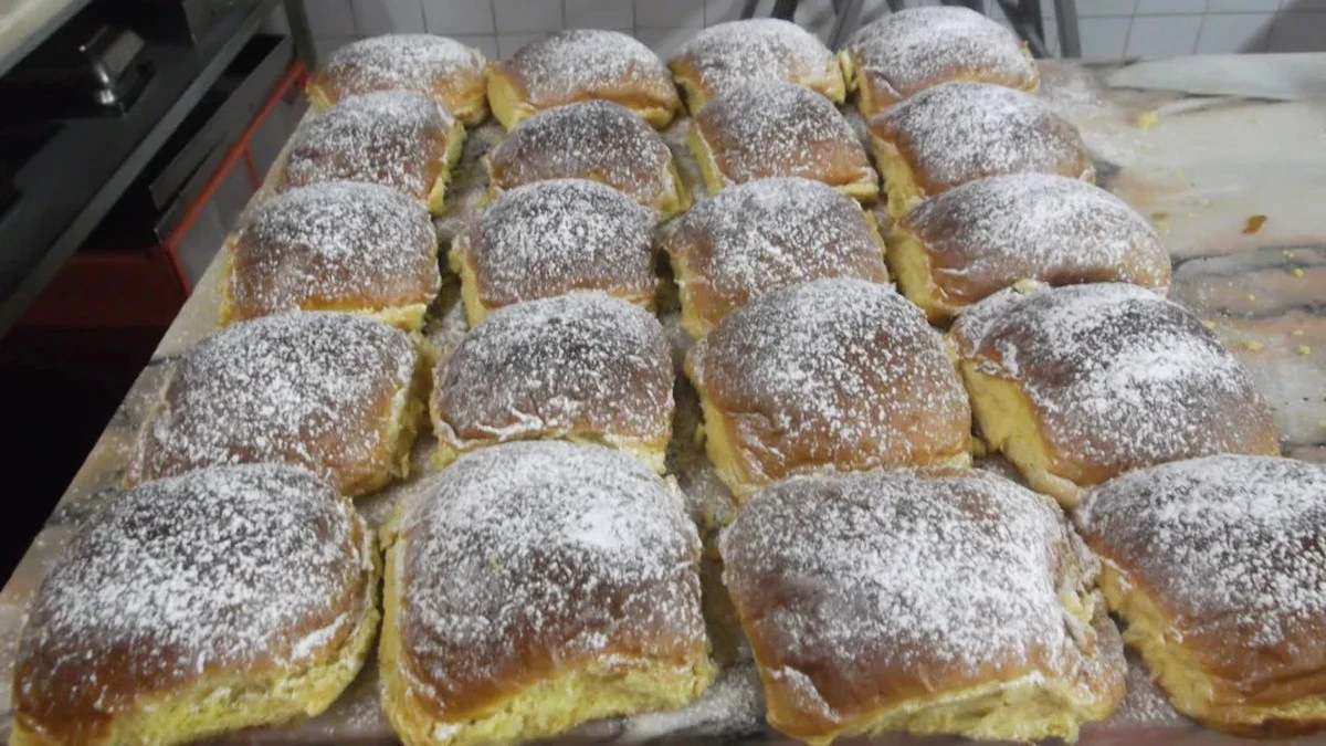 Ikony ze Słodyczy: Nowe Miejsce z Legendarnymi "Kulami Maślanymi" z Barreiro Już Otwarte!