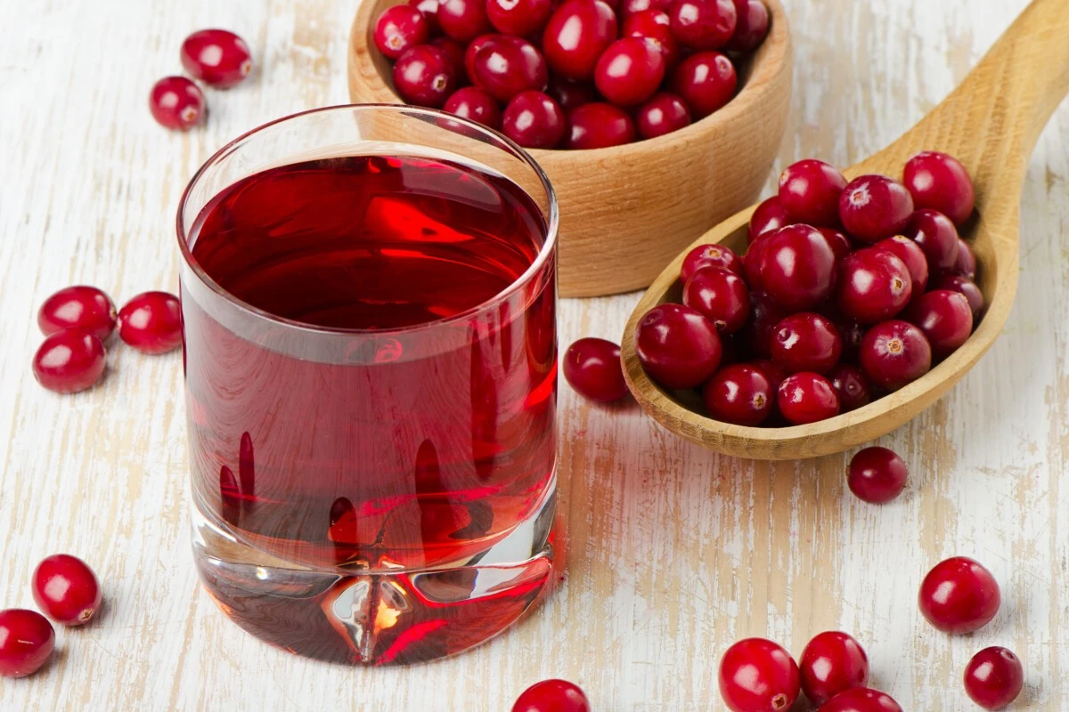 ginekologostrze-extra-1.webp Ginekolog ostrzegł mnie jednym zdaniem. Od tamtej pory codziennie piję sok z żurawiny. Oto dlaczego - image 1