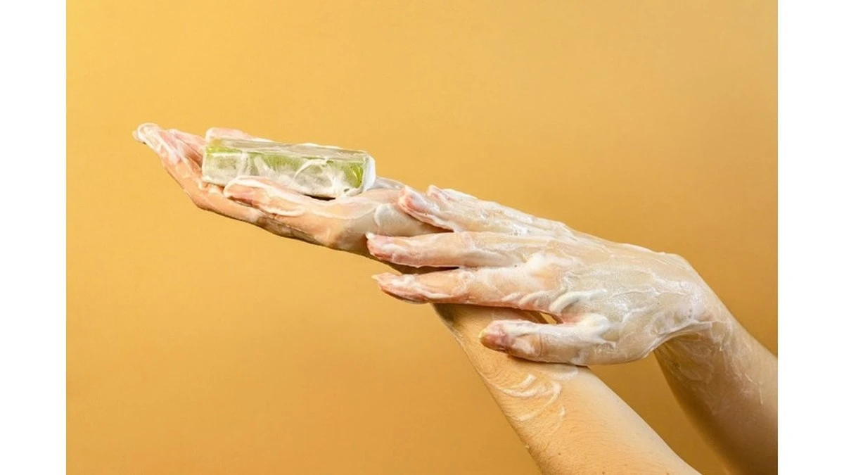 Dlaczego twoje ręce są wiecznie suche? Dermatolog zadał jedno pytanie, a odpowiedź mnie zaskoczyła
