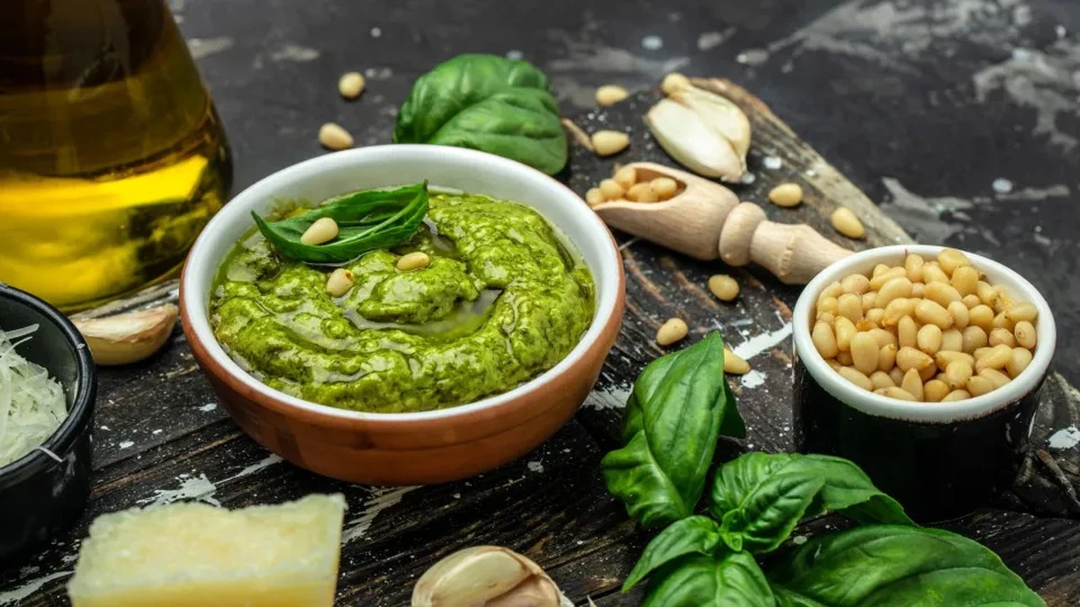 Domowe pesto gorzkie? Szef kuchni zdradza 5 powodów, dla których tak się dzieje